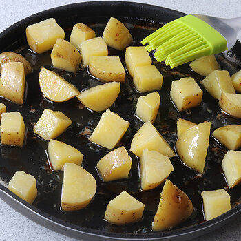 Potatoes uncooked s.jpg