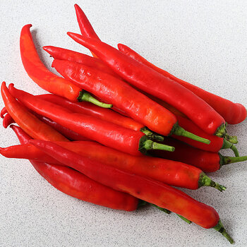 Cayenne peppers s.jpg