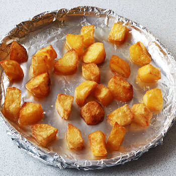 Roast potatoes s.jpg
