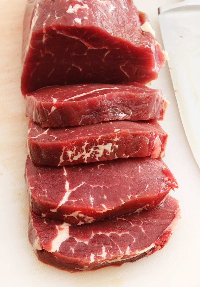 Beef fillet raw 6 s.jpg