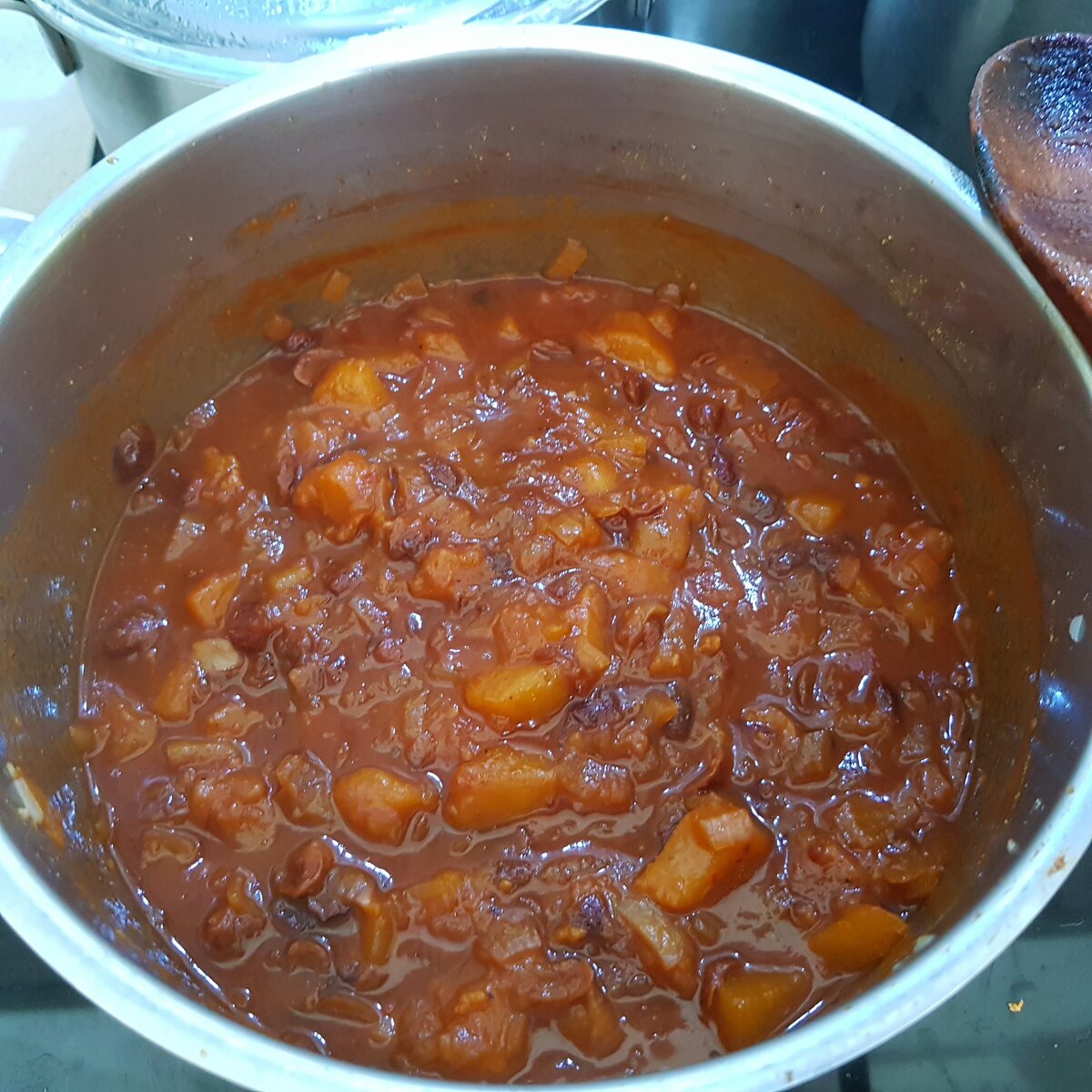 In the pot, spicy pear chutney
