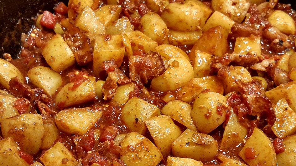 Spanish-potatoes-00-photo-for-recipe-challenge.jpg