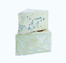 220px-Soft_and_creamy_Saga_cheese.jpg