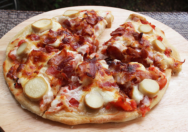 bacon mushroom pizza s.jpg