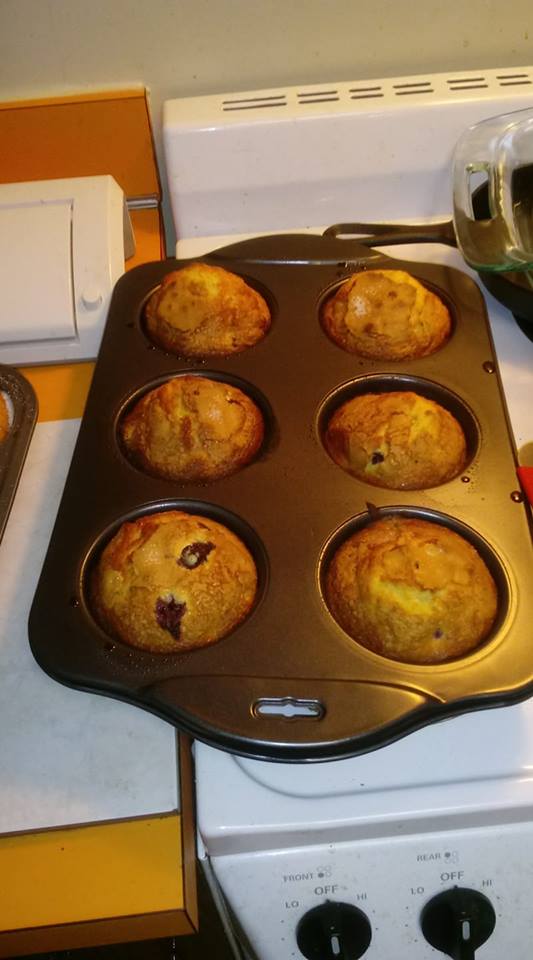 Bluberry muffins 2.jpg