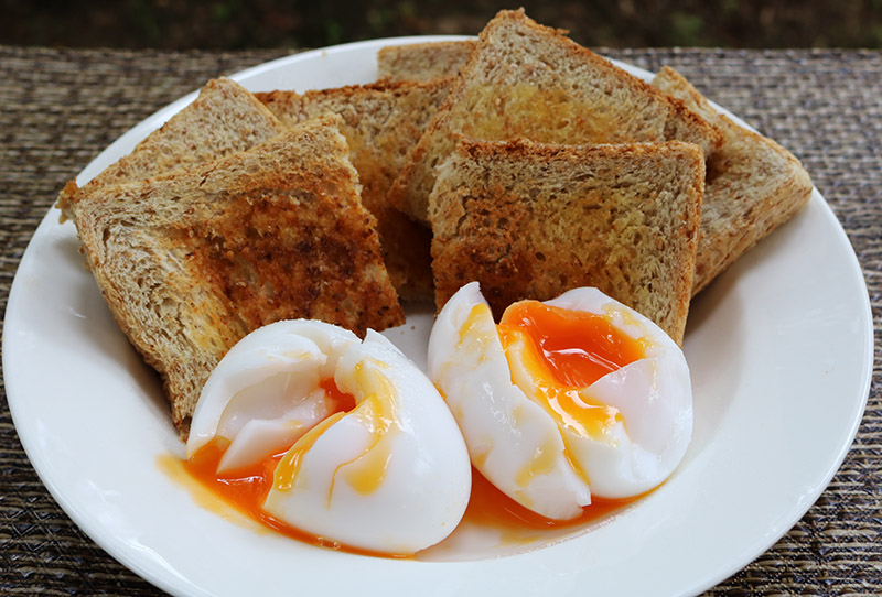 duck eggs toast 2 s.jpg