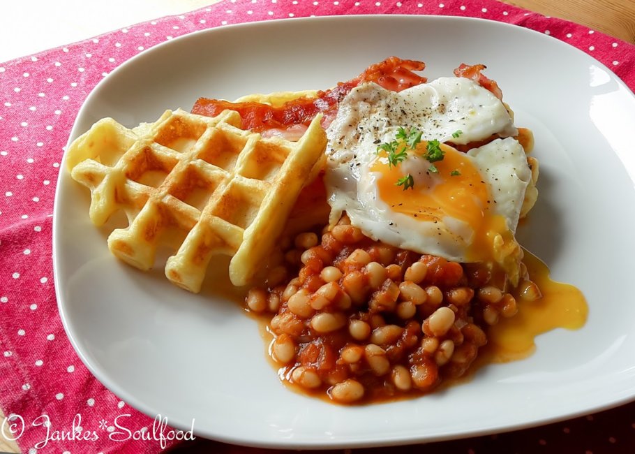 English Breakfast Waffles - Jankes Soulfood-1.jpg