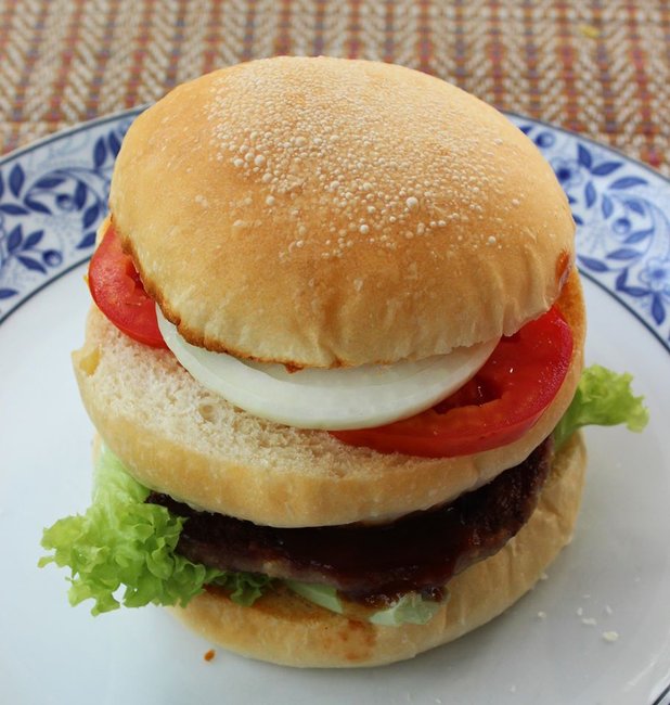 jalapeno burger 2.jpg