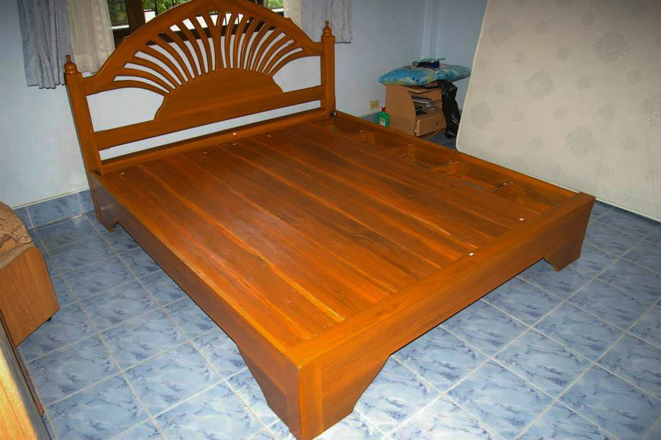 new teak bed.jpg