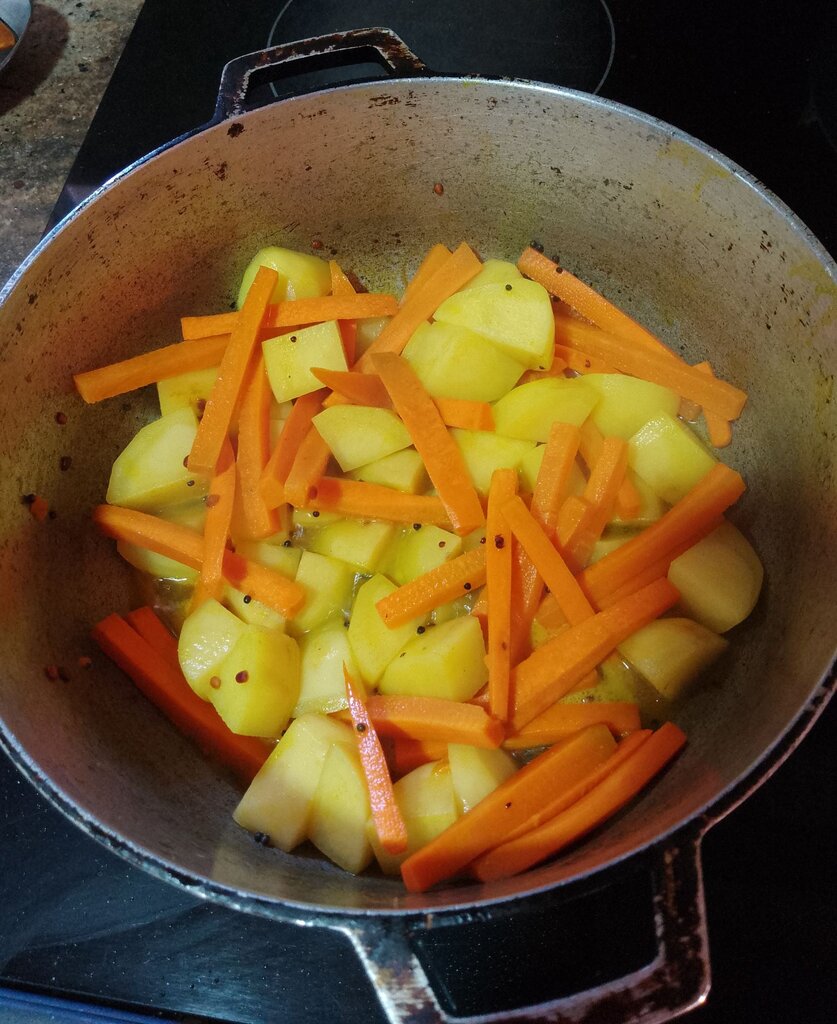 Potato & Carrots S Indian 1.jpg