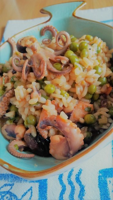 Risotto with octopus and peas.jpg