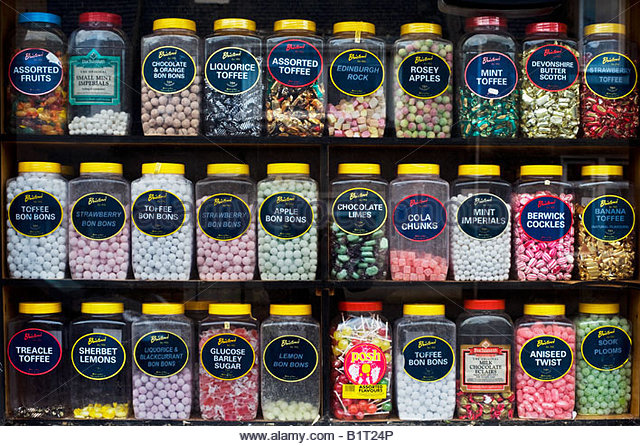 sweet-jars-on-shelves-in-a-scottish-sweetshop-b1t24p.jpg