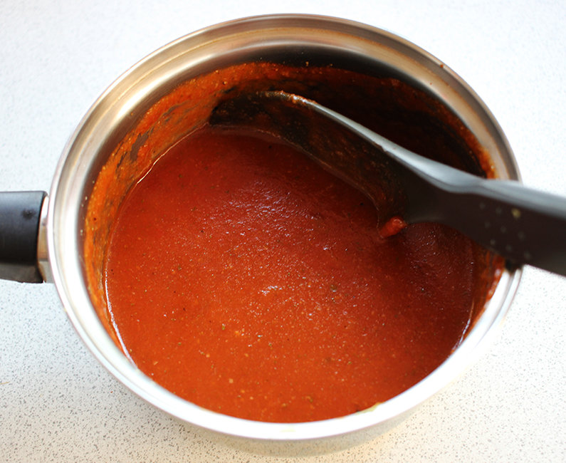 tomato basil sauce 2 s.jpg