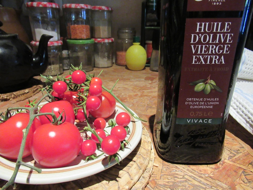 tomatoes & olive oil.JPG