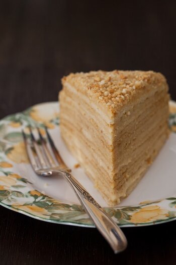 Medovik Honey Cake 1.jpg