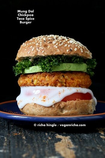 Taco-Spiced-Burger-9643.jpg