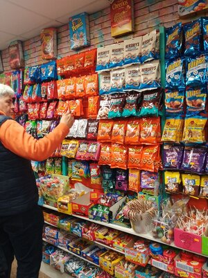 Candy store 1.jpg