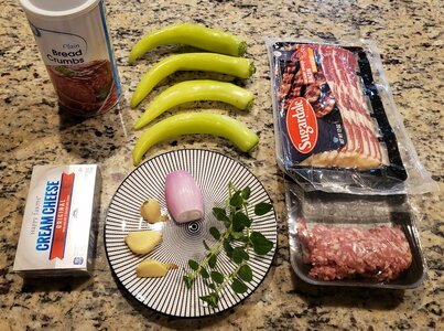 Hugarian hot stuffed peppers ingredients.jpg Hugarian hot stuffed peppers ingredients.jpg