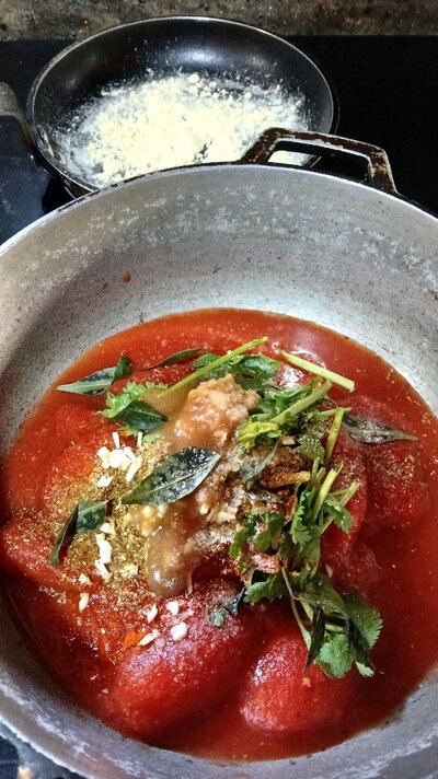 Egg and tomato Kuut 2.jpg