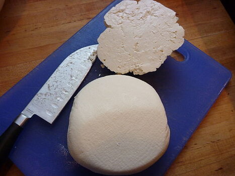 500px-Homemade_Mizithra.jpg