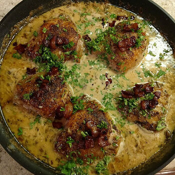 Chicken- with Bacon,Mushrooms & White Wine Sauce
