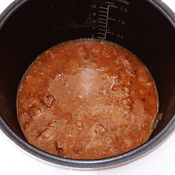 Beef, onions, apple cider and herbs, purees.