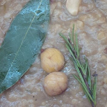 Barley and chestnuts soup