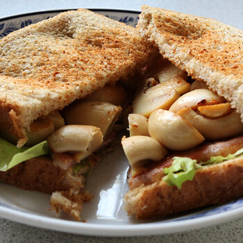 Bacon and mushroom sandwich (with a little grass).
