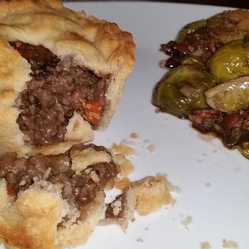 Meat pie plate