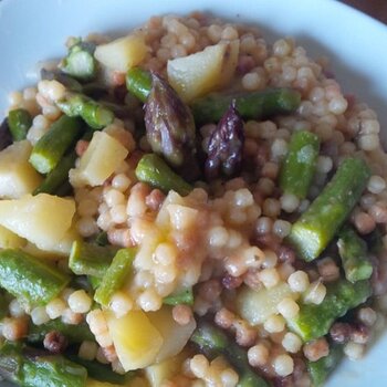 Sardinian fregola with asparagus and potatoes