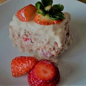 Strawberry Tiramisu