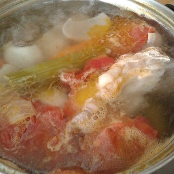 Meat broth preparation