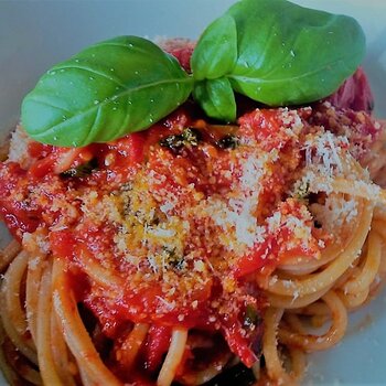 Spaghetti with Fresh Homemade Tomato Sauce