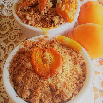 Apricot Crumble