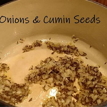 onions-and-cumin-seeds