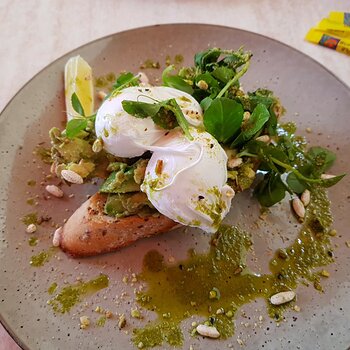 Smashed Avocado & Poached Eggs on Toast