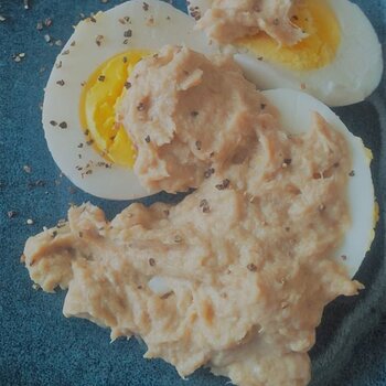 Boiled eggs with mackerel cream.jpg