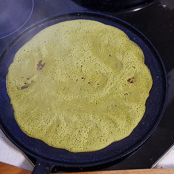 Black-Eyed Bean Pancakes Cooking