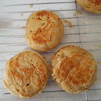 Crumpets & thick batter