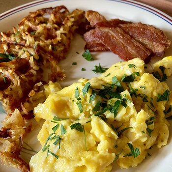 Scrambled Eggs, Bacon, And Hash Browns