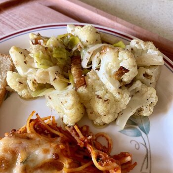 Baked Spaghetti With Roasted Cauliflower And Leek