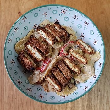 Vegan Creamy Cajun Pasta with Crisp Breaded tofu