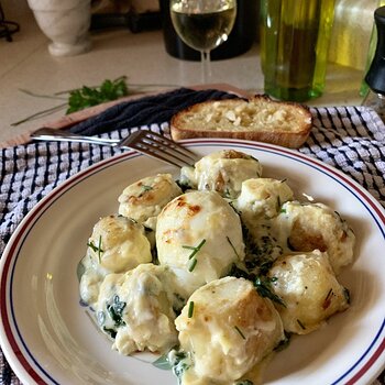 Mollet Eggs (And Potato) Florentine