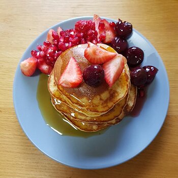 Christmas morning Pikelets & fruit