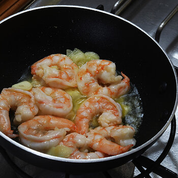 Stirfried prawns 2 s.jpg