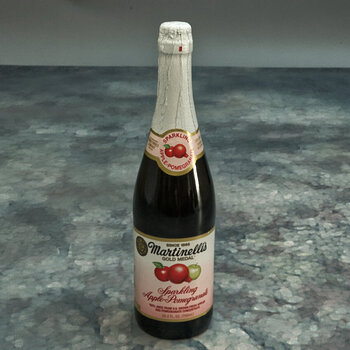 Martinelli's Sparkling Apple Pomegranate Juice