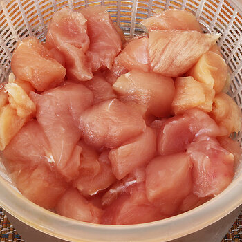 Raw chicken s.jpg