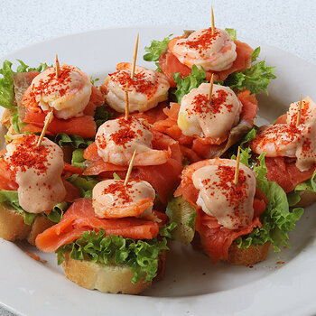 Salmon prawns s.jpg