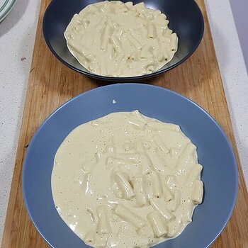 Vegan mac 'n' cheese