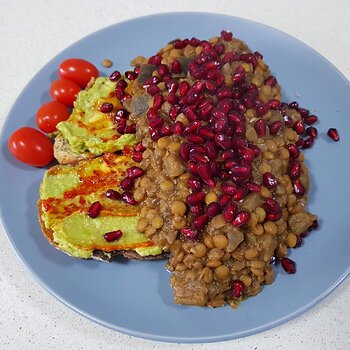 Smashed avo on Sourdough toast with Rummaniyeh and Shatta